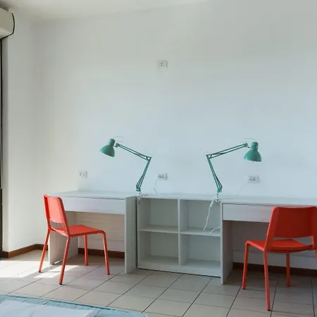 Ipsia Hostel *